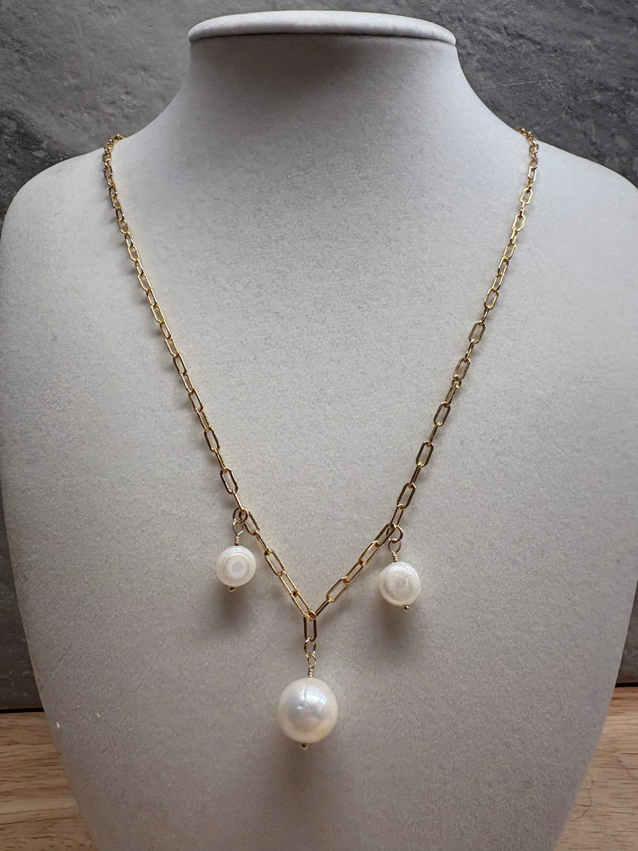 3 Pearl Necklace